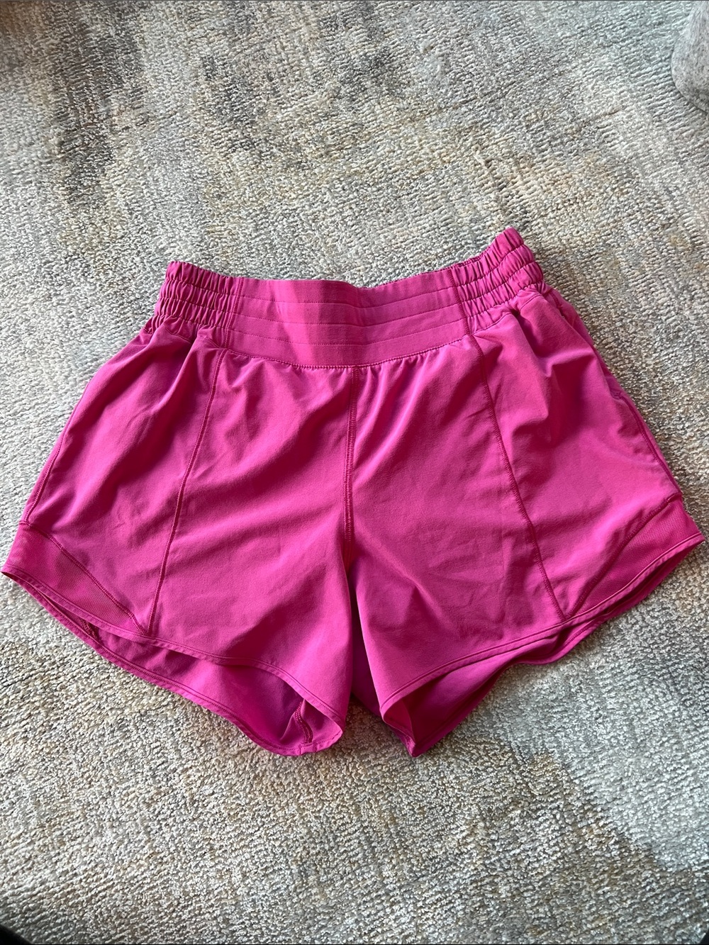 lululemon athletica Magenta Hottie Hot 4” size 6 Shorts